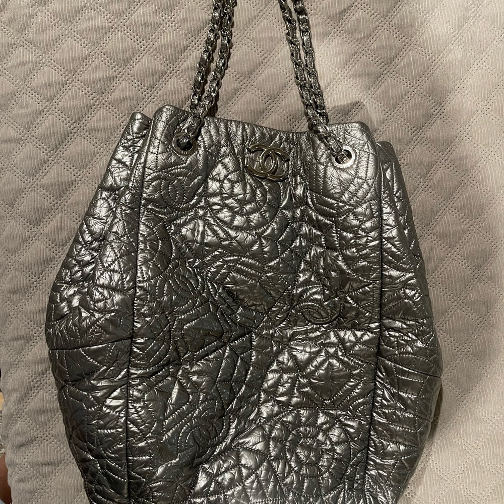 CHANEL Silver Textured Shoulder Bag with Chain Straps